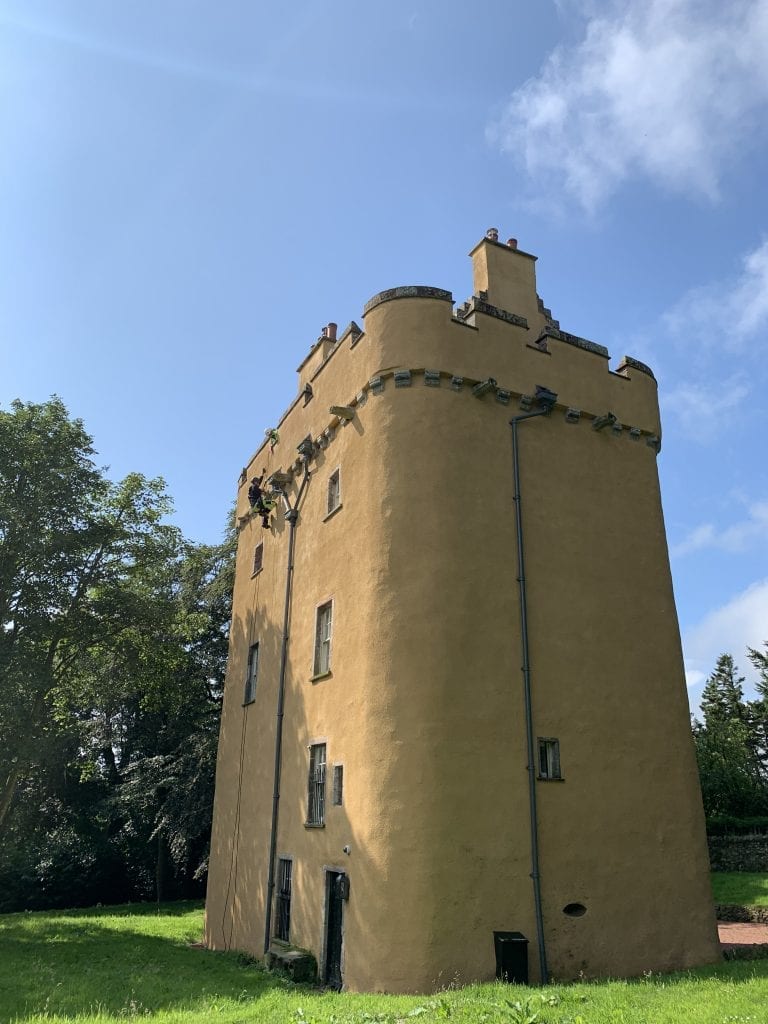 Edinburgh Rope Acess works on castle